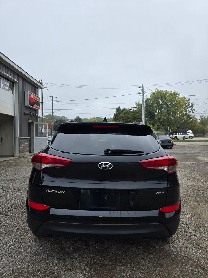 2017 Hyundai Tucson AWD 4DR 2.0L LUXURY - Photo #11