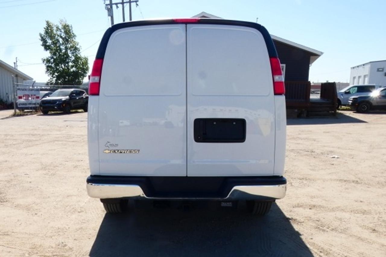 2023 Chevrolet Express 3500 CARGO VAN ext. w/cloth seats, Rear View Mirror BUC - Photo #7