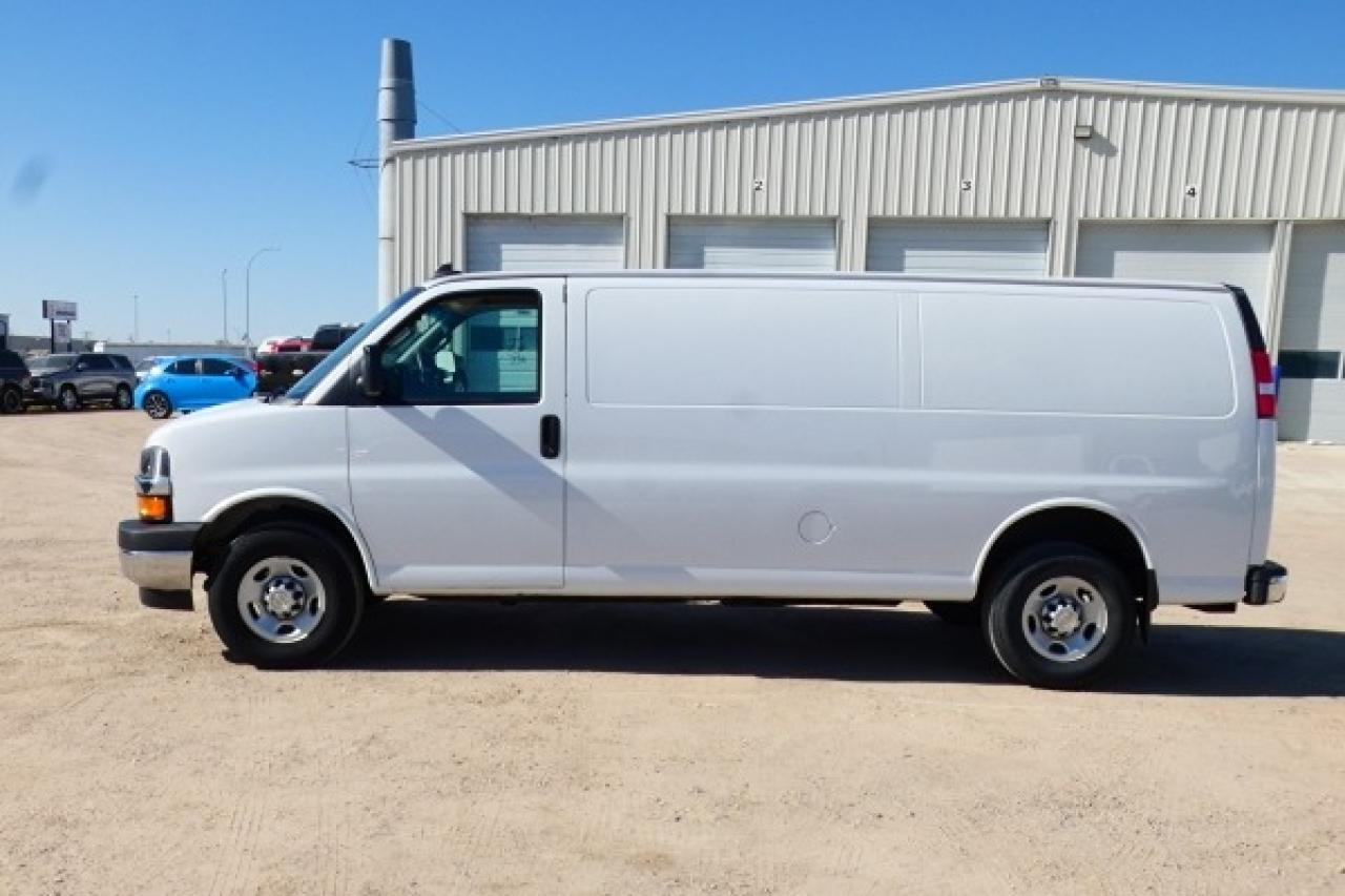 2023 Chevrolet Express 3500 CARGO VAN ext. w/cloth seats, Rear View Mirror BUC - Photo #1