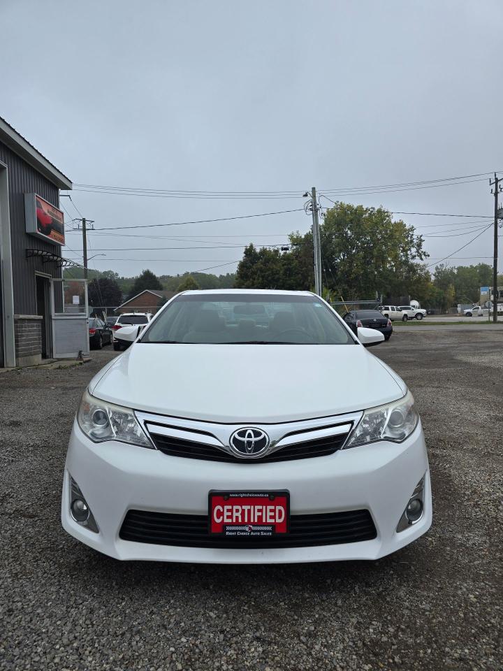 2014 Toyota Camry 4dr Sdn I4 Auto - Photo #4