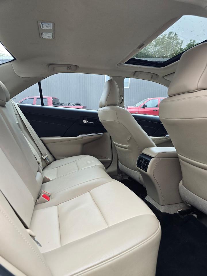 2014 Toyota Camry 4dr Sdn I4 Auto - Photo #7