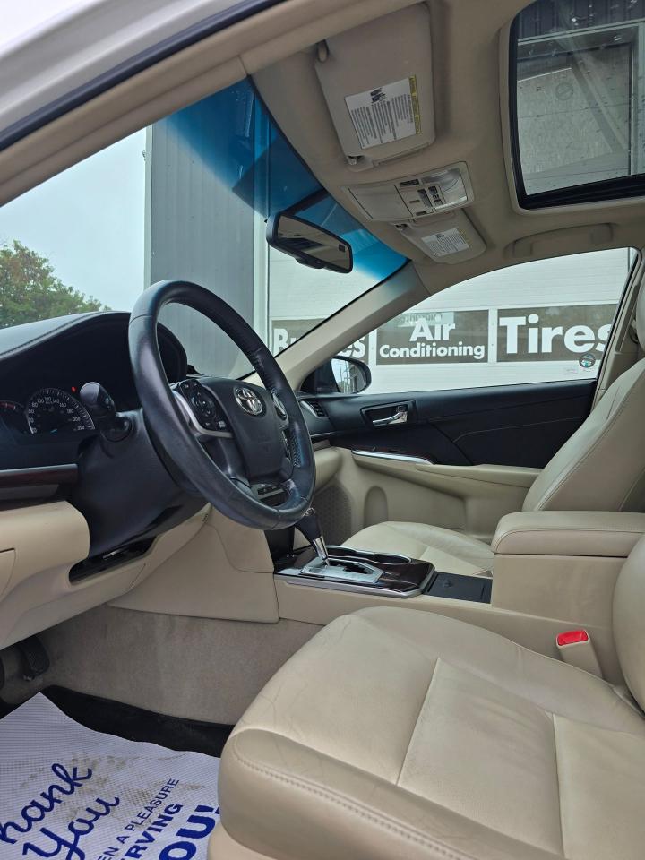 2014 Toyota Camry 4dr Sdn I4 Auto - Photo #14