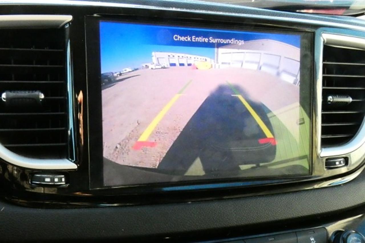 2024 Chrysler Grand Caravan SXT 2WD w/Htd cloth, NAV, BUC - Photo #15
