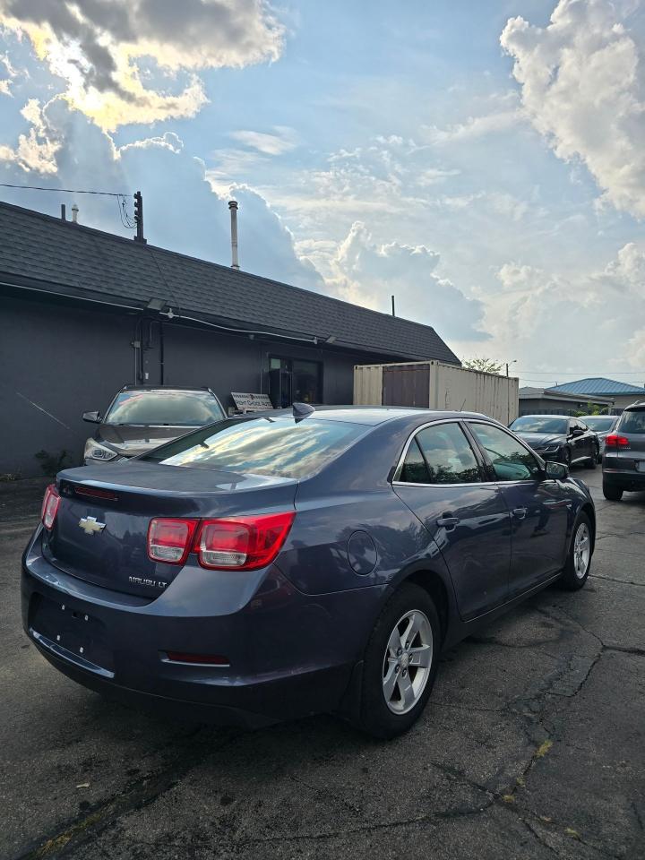 2015 Chevrolet Malibu 4dr Sdn LT w/1LT - Photo #5