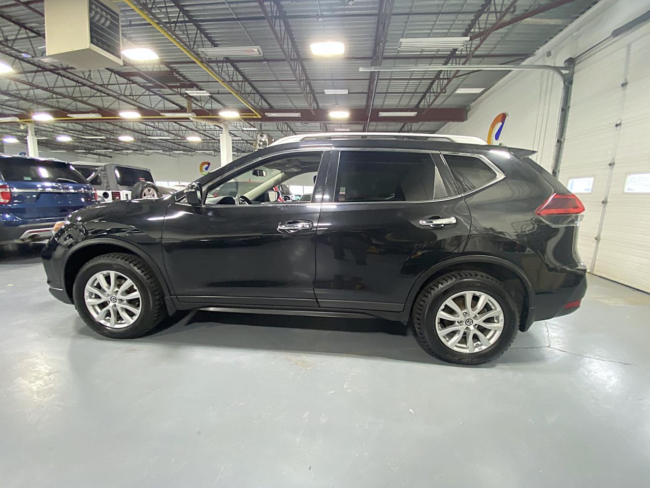 2018 Nissan Rogue SV - Photo #2