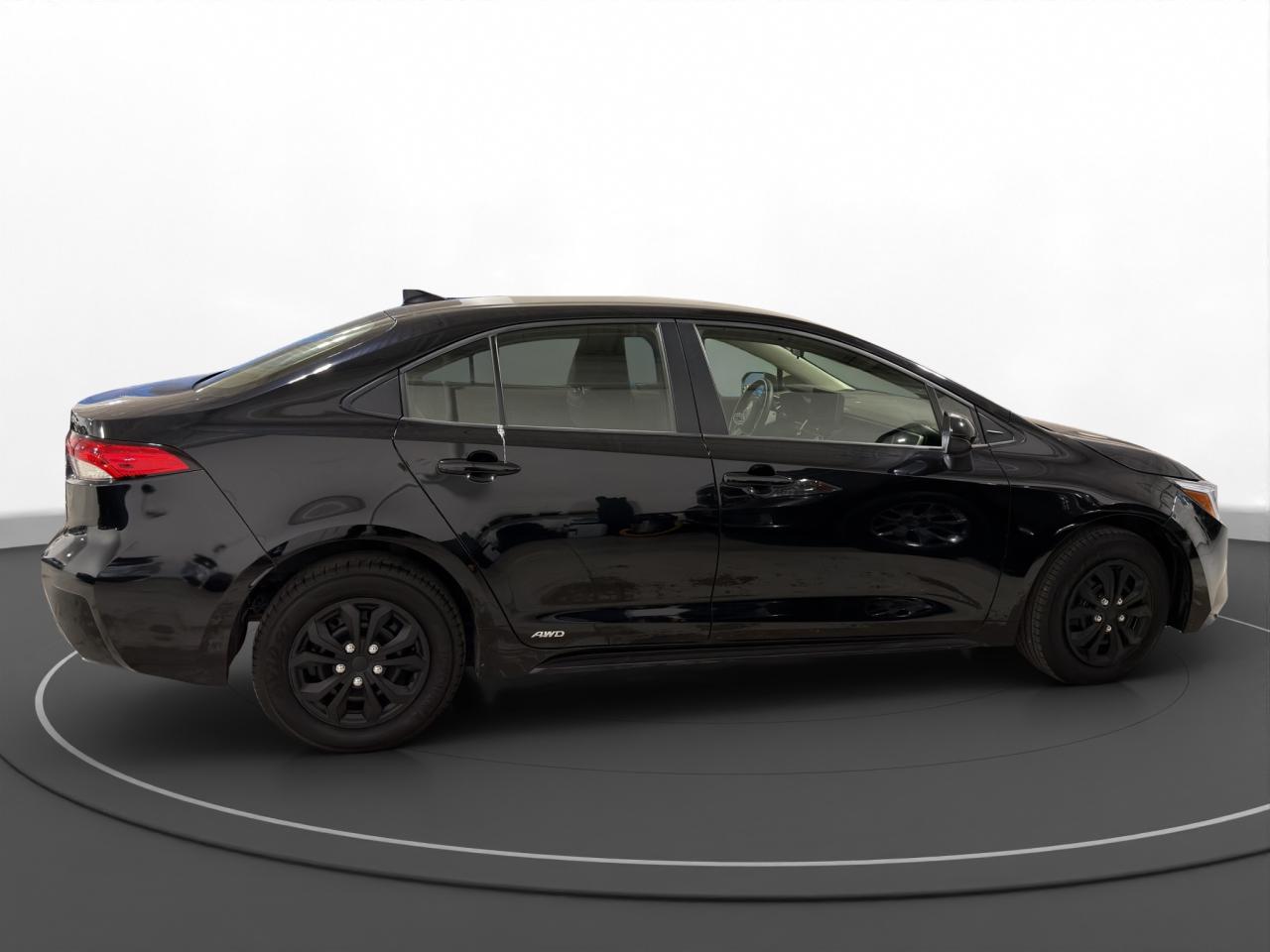 2025 Toyota Corolla Hybrid LE - Photo #4