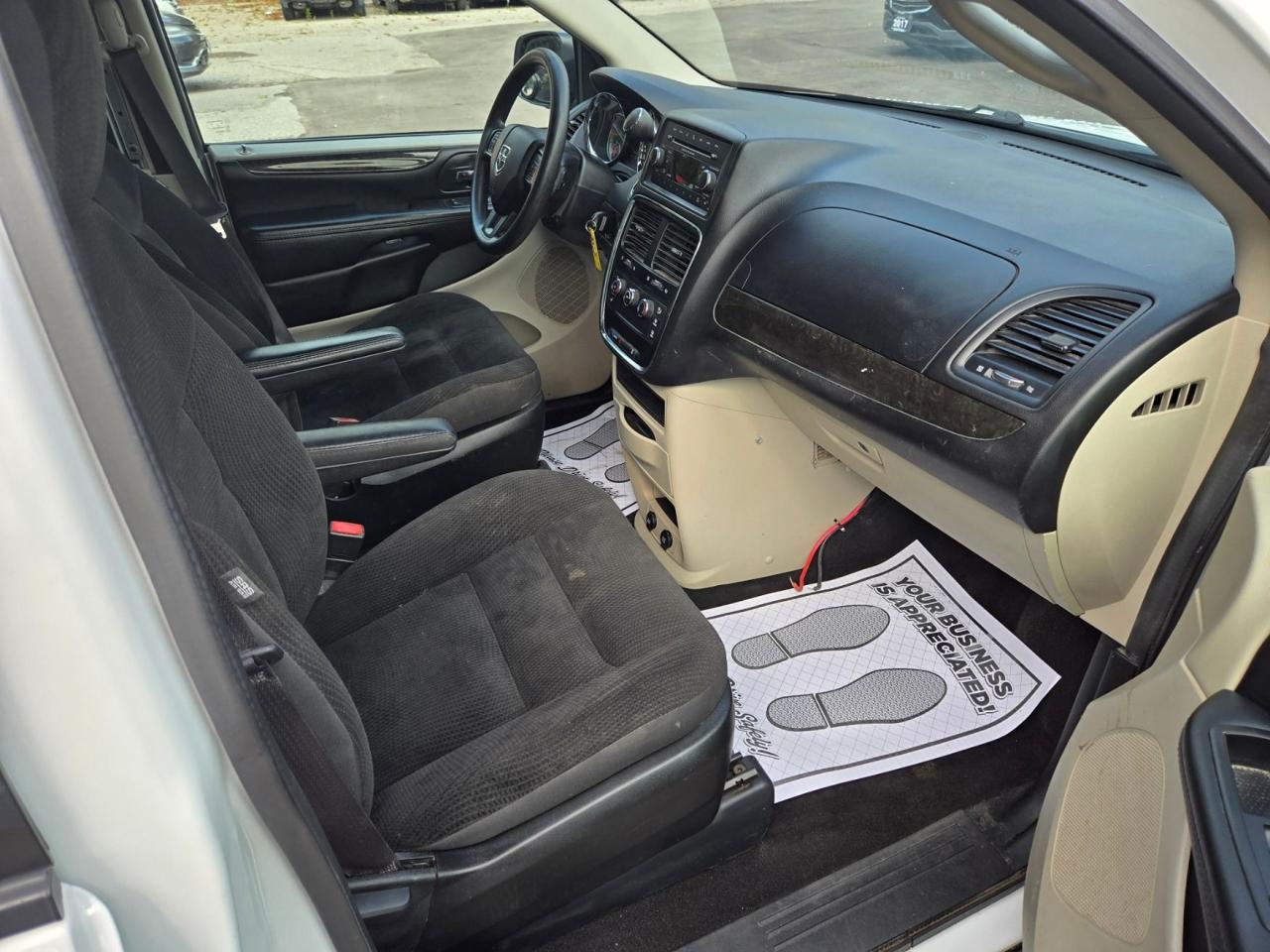 2019 Dodge Grand Caravan SE Plus Photo