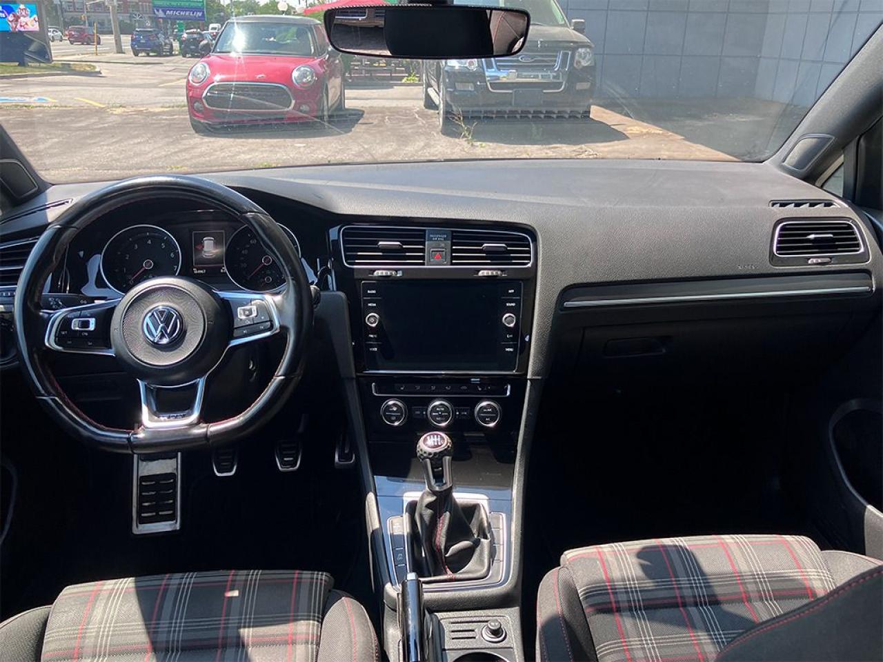 2018 Volkswagen GTI 5DR|MANUAL|ALLOY WHEELS - Photo #11