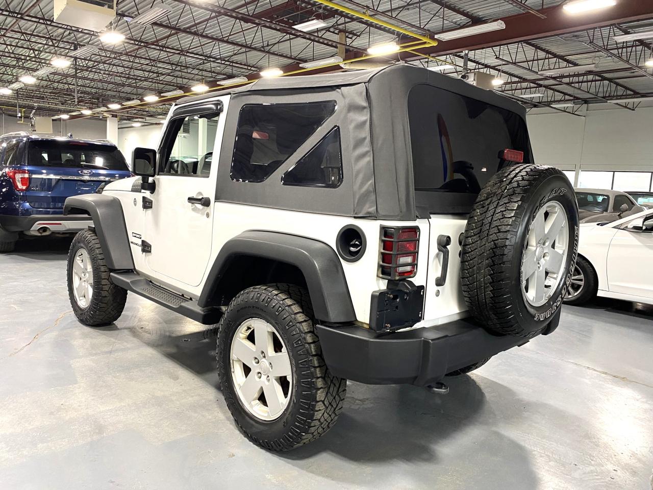 2017 Jeep Wrangler 4WD 2dr Sport Photo2