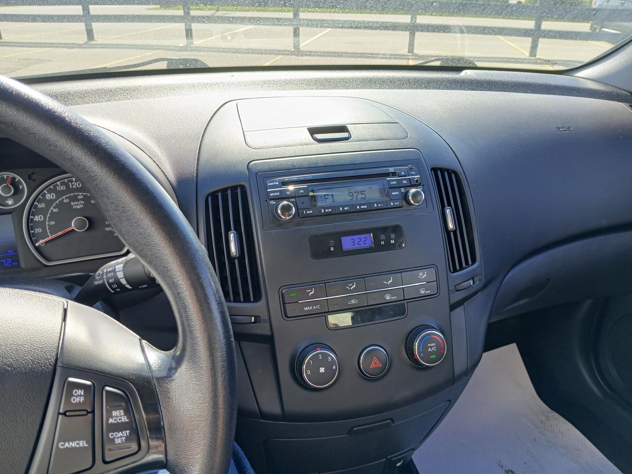 2012 Hyundai Elantra Touring GLS - Photo #11