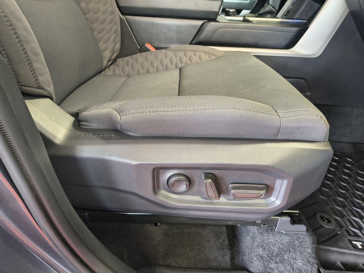 2024 Toyota Tundra SR5 Photo0