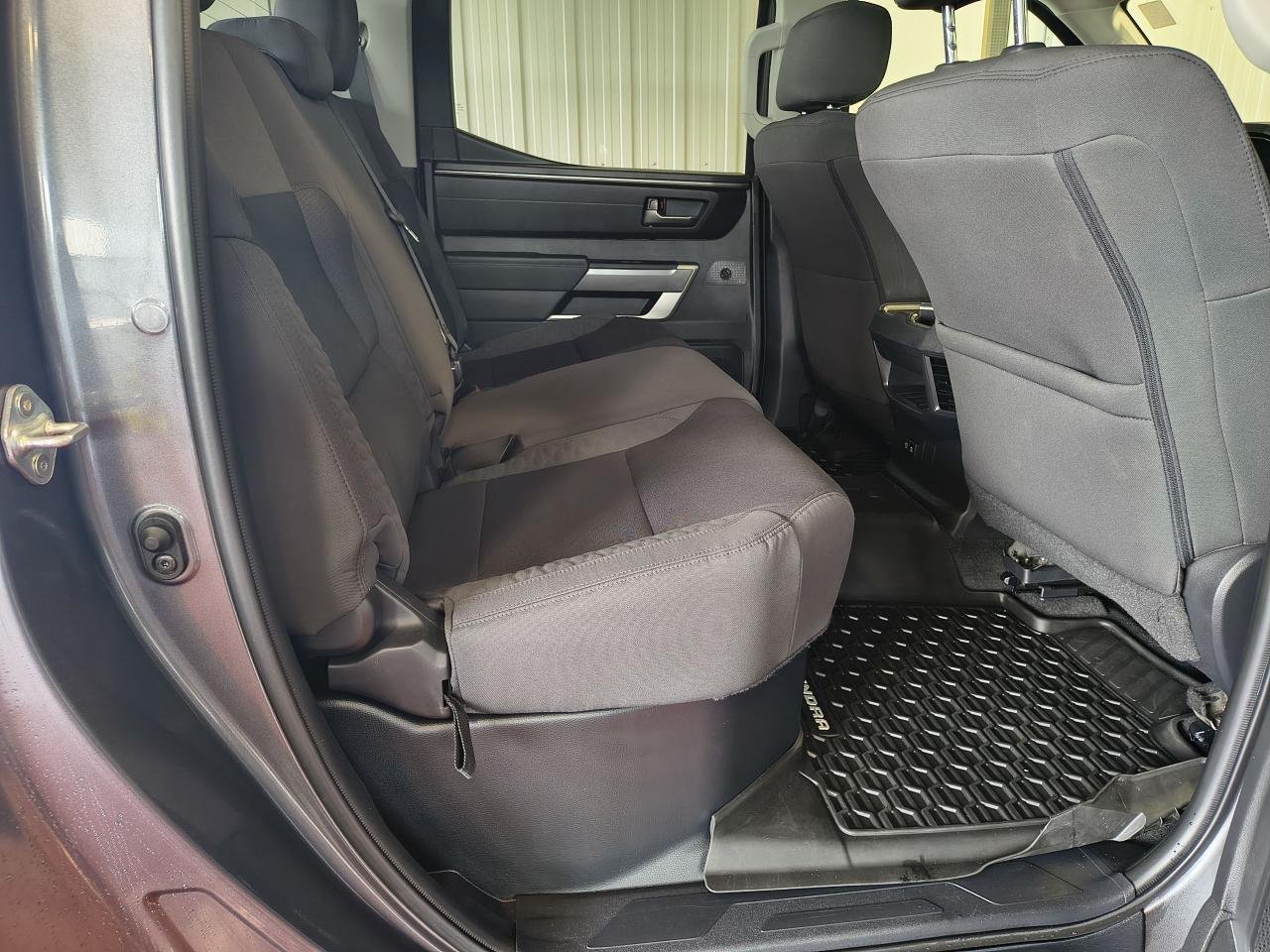 2024 Toyota Tundra SR5 Photo0