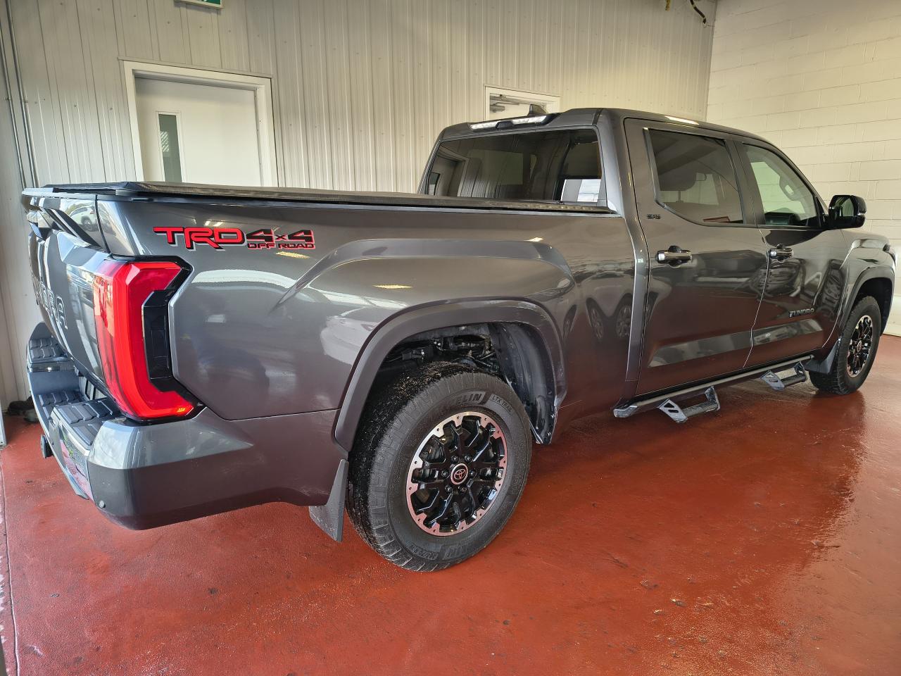 2024 Toyota Tundra SR5 Photo0