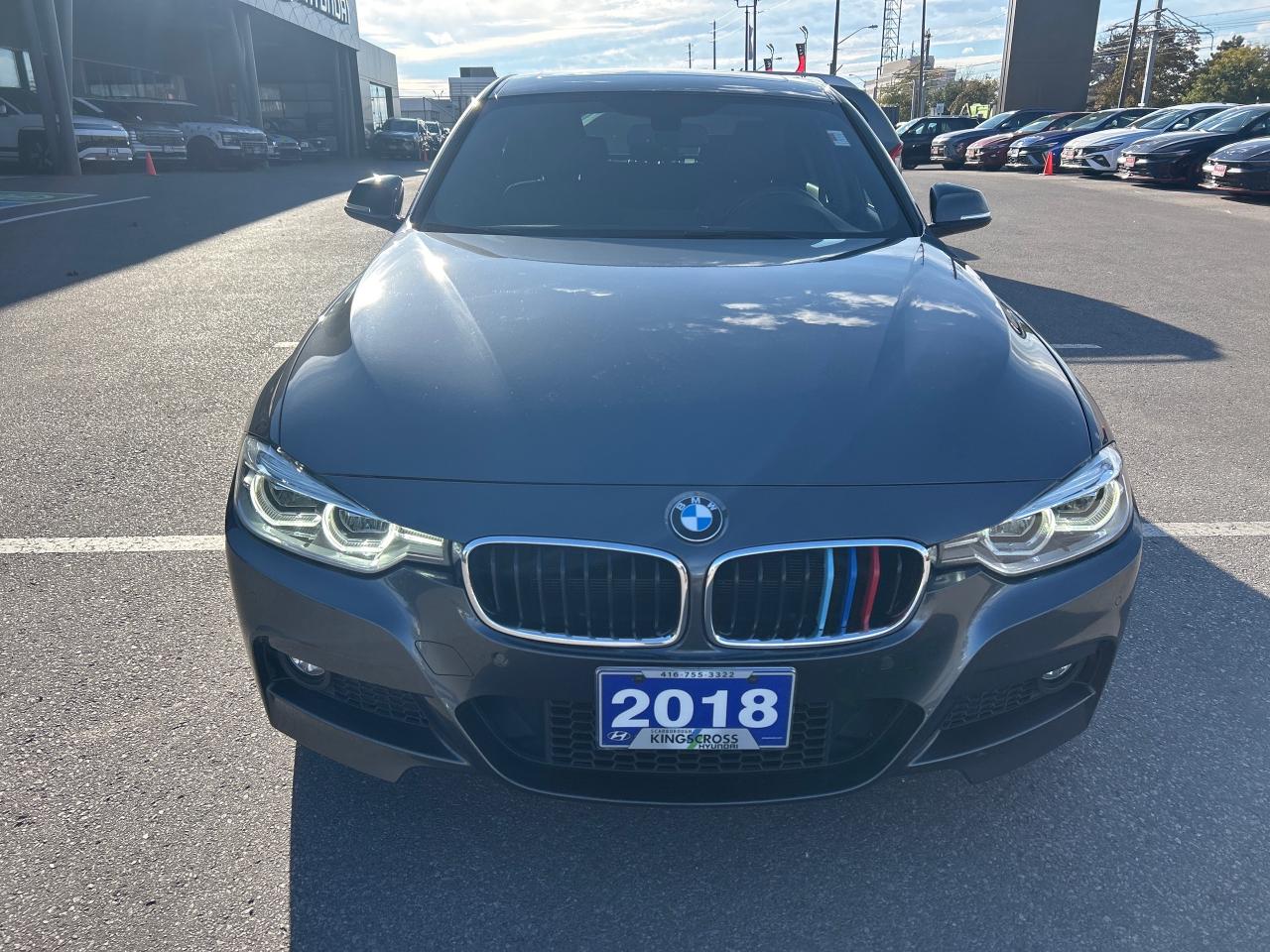 2018 BMW 330 i xDrive Photo