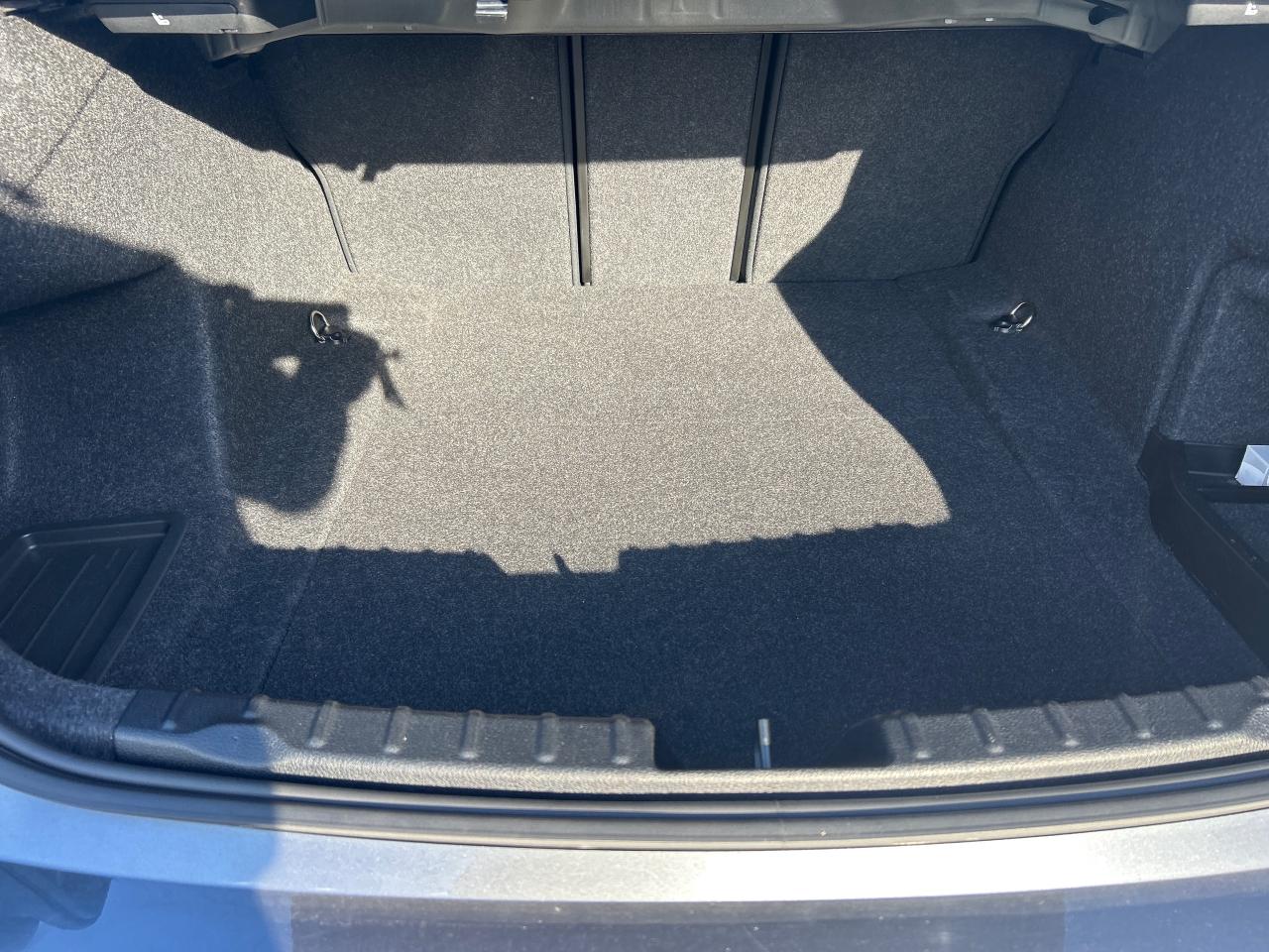 2018 BMW 330 i xDrive Photo