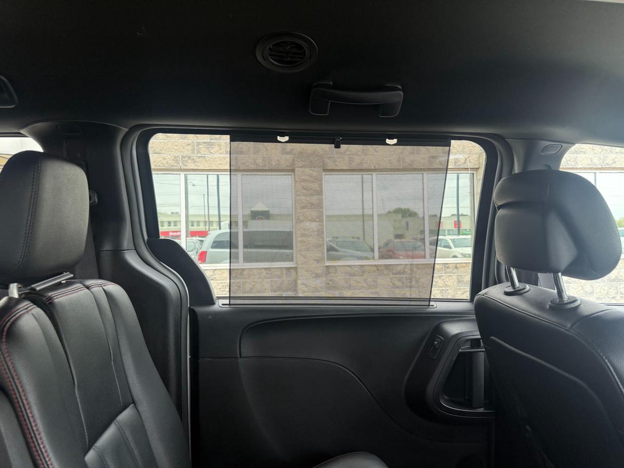 2019 Dodge Grand Caravan GT Full Stow N' Go! Photo