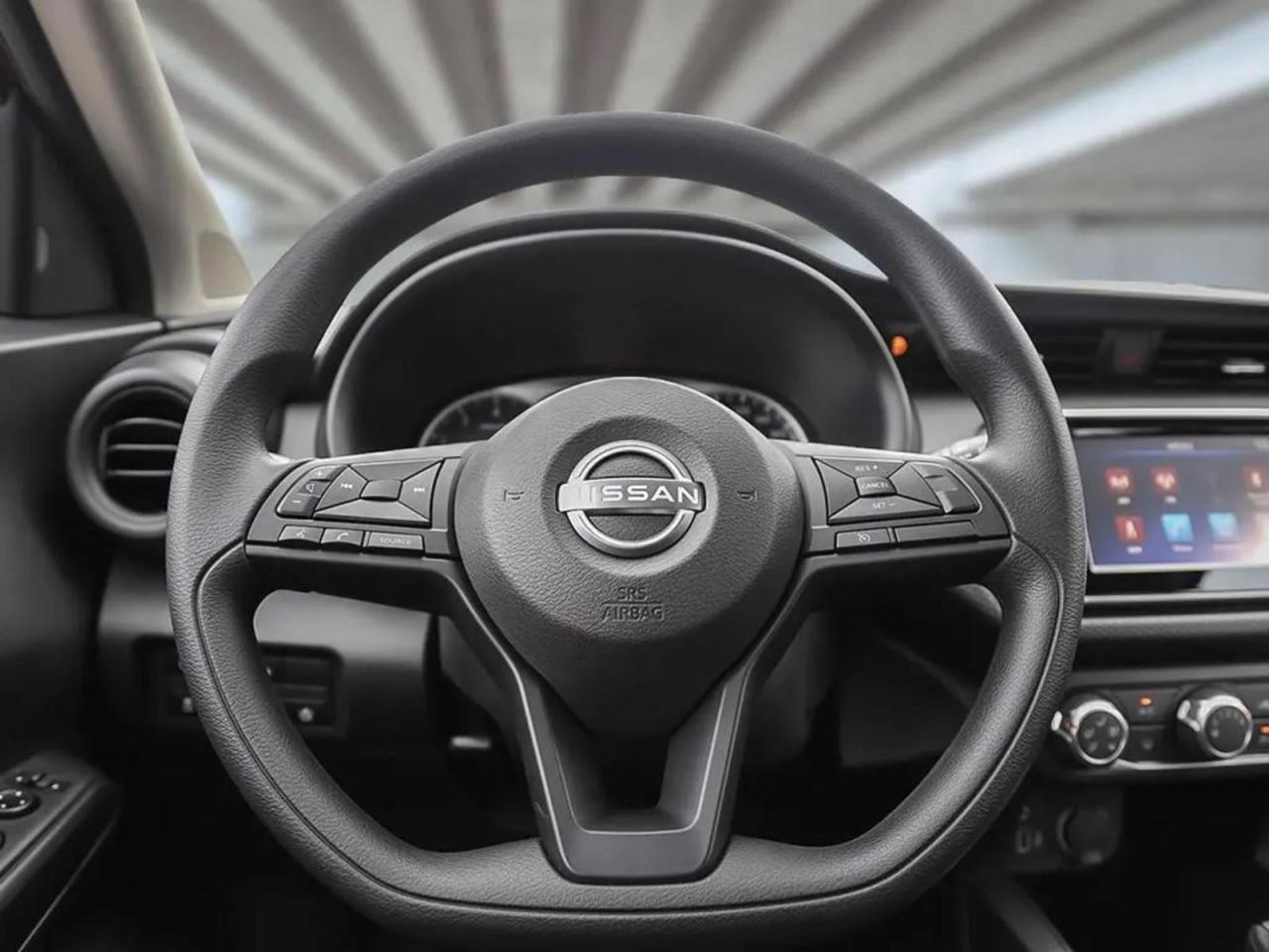 2025 Nissan Kicks Play S Photo