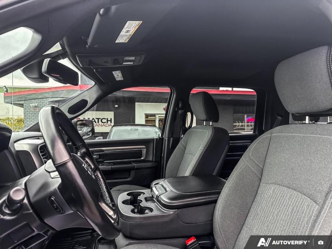 2021 RAM 1500 Classic WARLOCK / NO ACCIDENTS / 4X4 / HTD SEATS / V6 - Photo #10