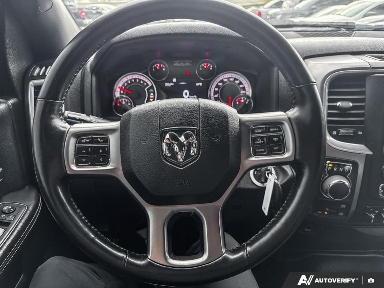 2021 RAM 1500 Classic WARLOCK / NO ACCIDENTS / 4X4 / HTD SEATS / V6 - Photo #19