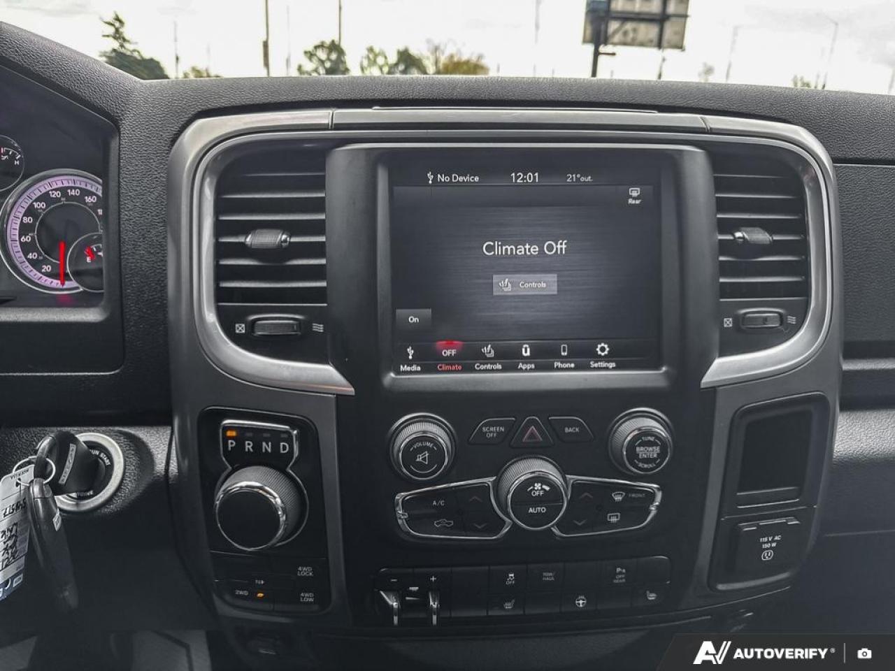 2021 RAM 1500 Classic WARLOCK / NO ACCIDENTS / 4X4 / HTD SEATS / V6 - Photo #15
