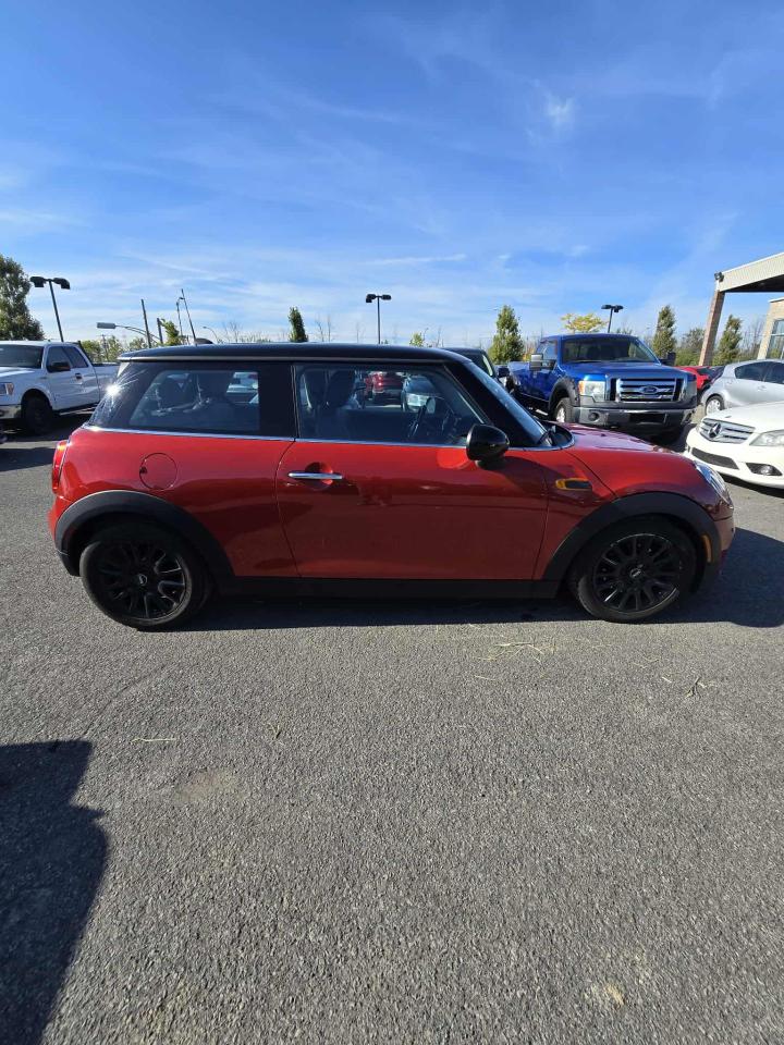 2014 MINI Cooper  - Photo #3