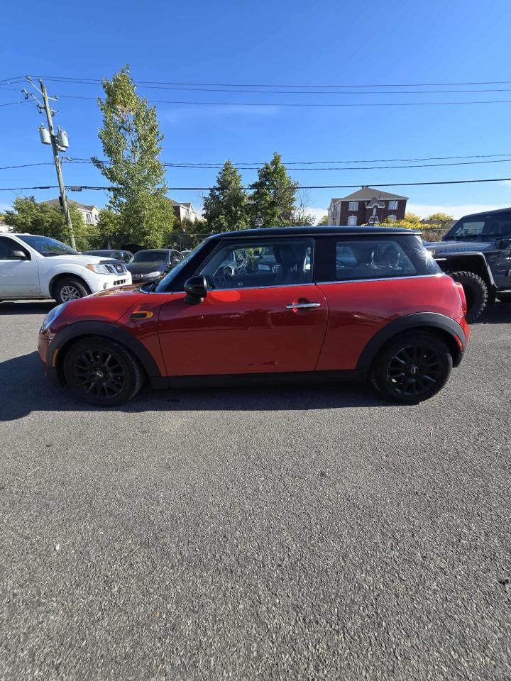 2014 MINI Cooper  - Photo #4