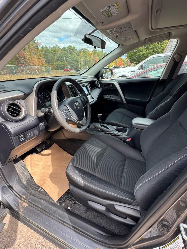 2013 Toyota RAV4 XLE - Photo #4