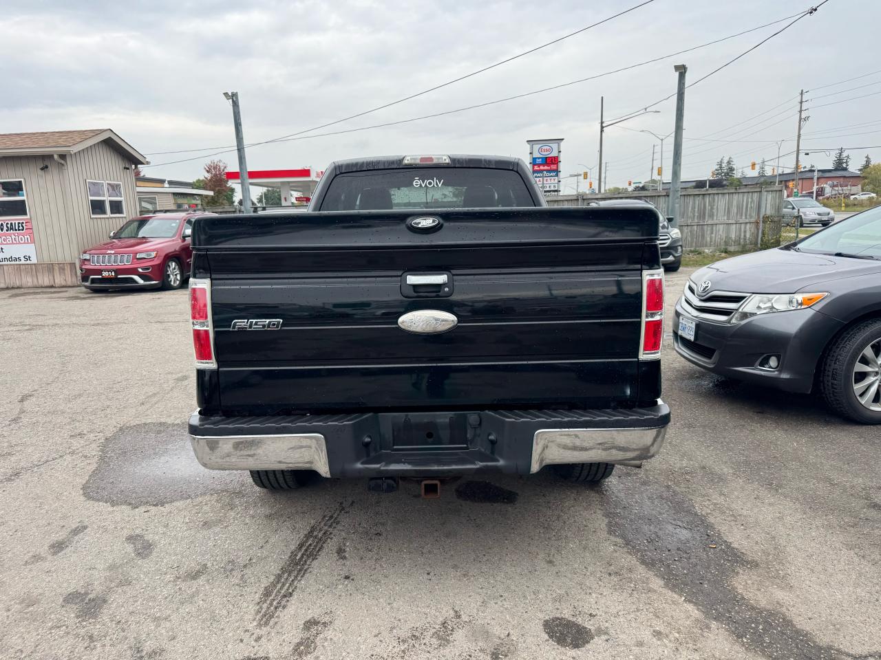 2009 Ford F-150 XLT, 5.4 V8, WELL MAINTAINED, 4X4, TOPPER - Photo #4