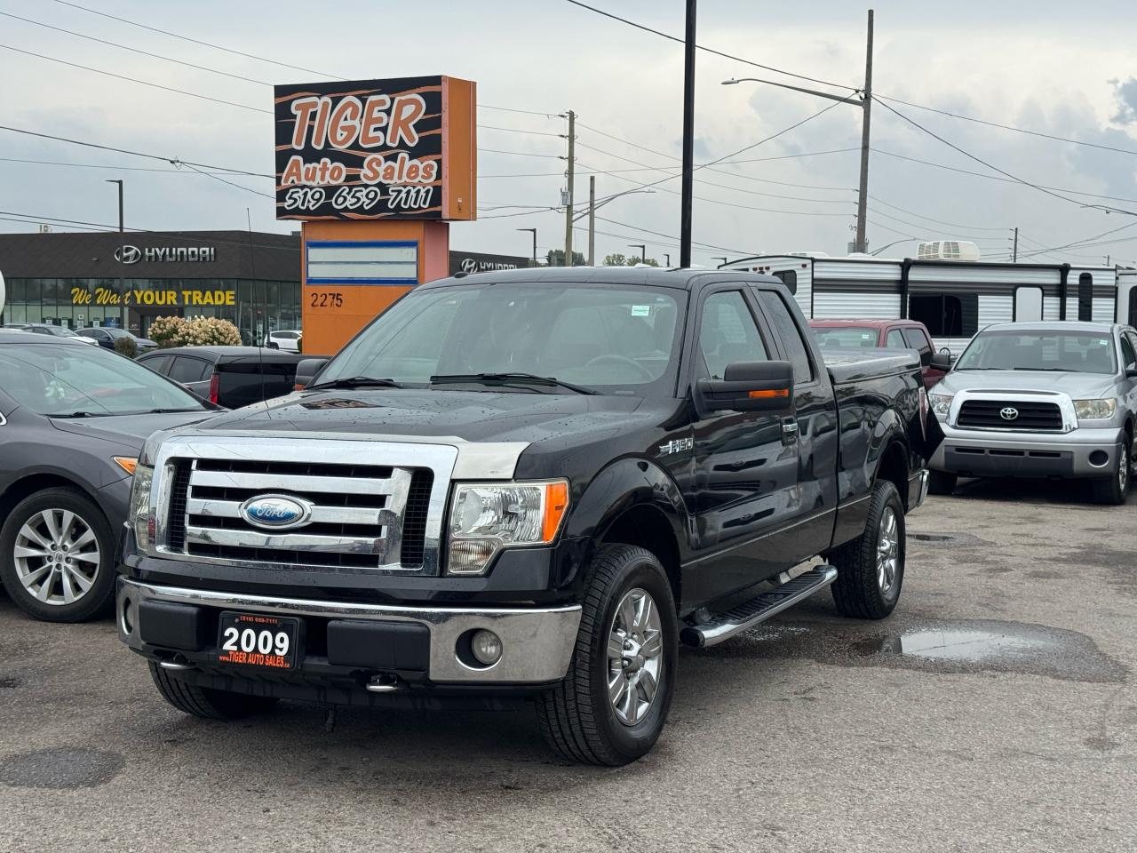 Used 2009 Ford F-150 XLT, 5.4 V8, WELL MAINTAINED, 4X4, TOPPER for sale in London, ON