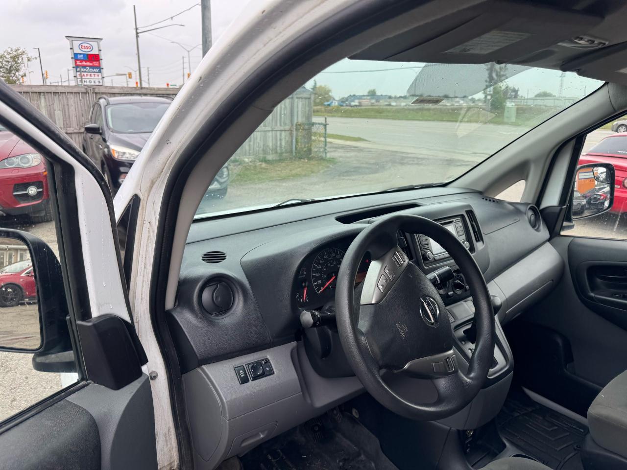 2018 Nissan NV200 S, RUNS AND DRIVES GREAT, AS IS - Photo #10