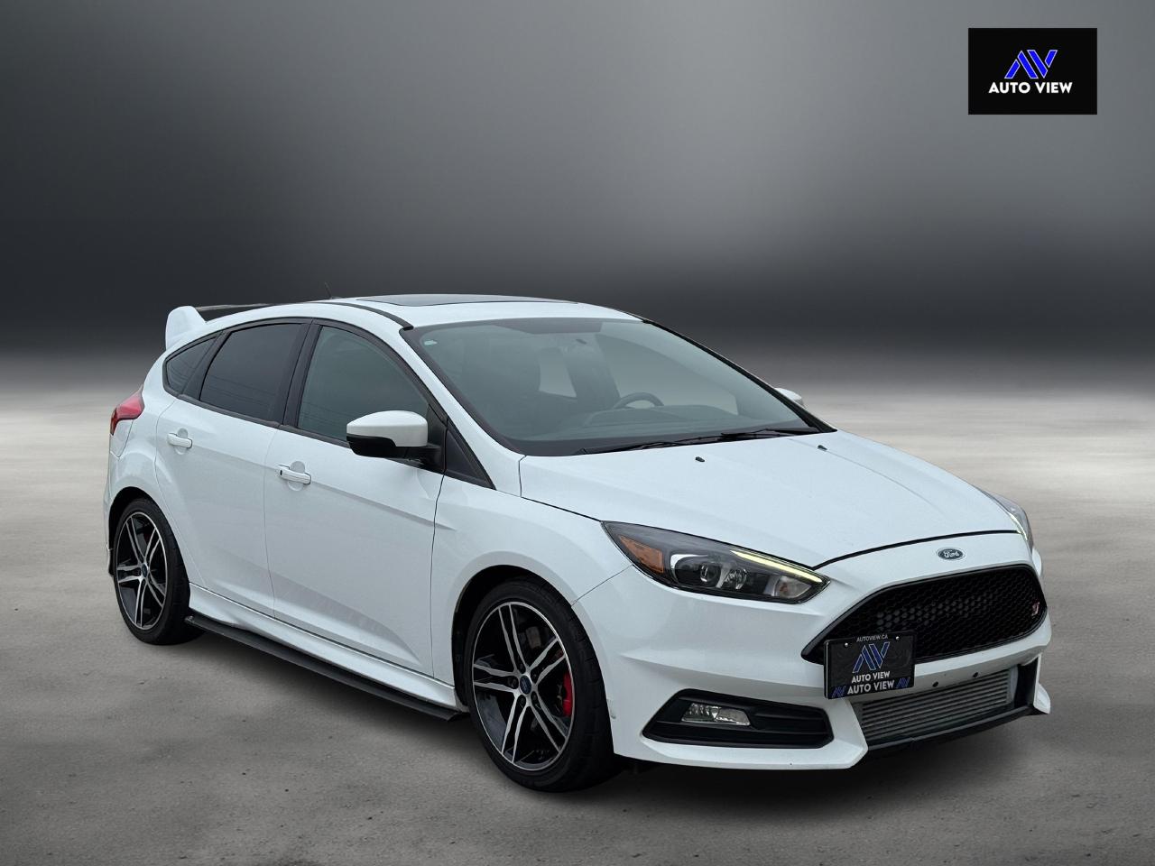 2018 Ford Focus ST **TASTEFULLY MODIFIED** - Photo #3