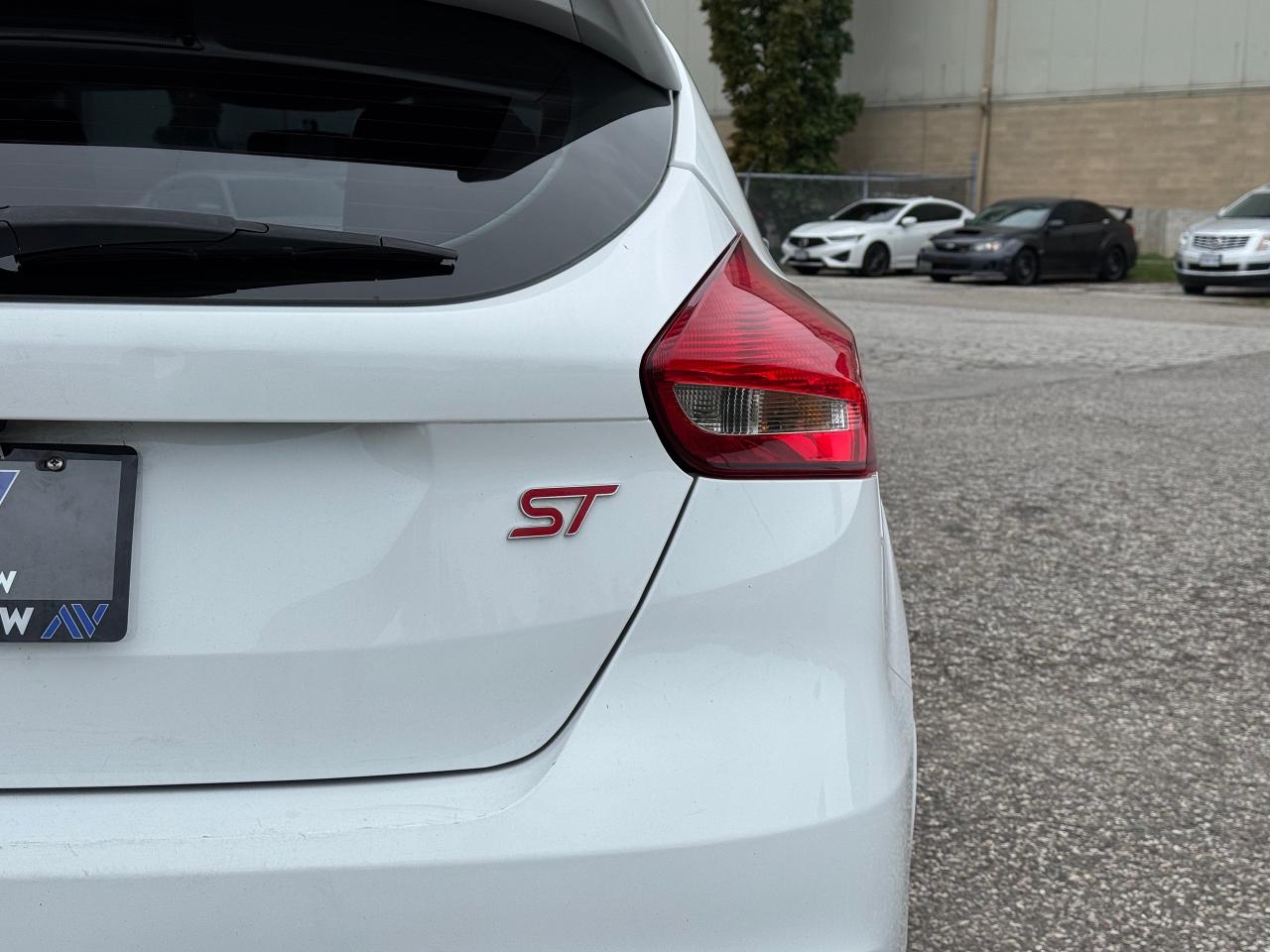 2018 Ford Focus ST **TASTEFULLY MODIFIED** - Photo #15