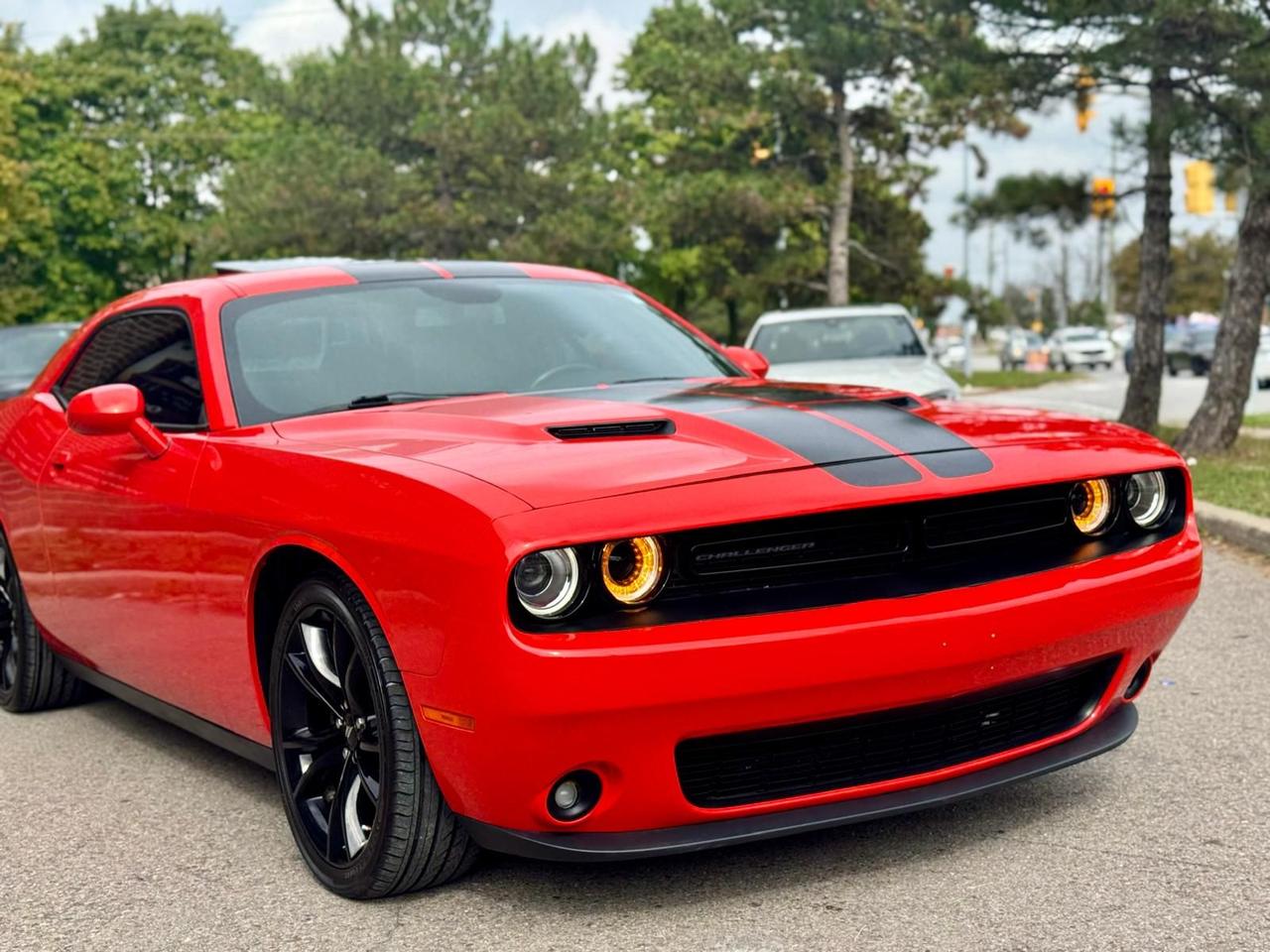 2018 Dodge Challenger SXT Plus - Photo #5