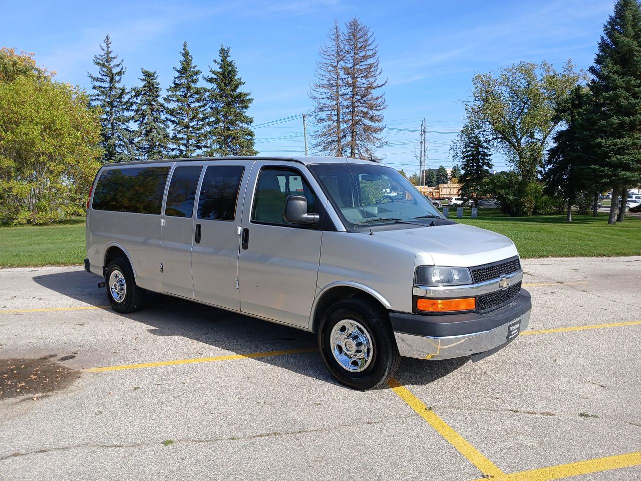 2012 Chevrolet Express RWD 3500 155" LT