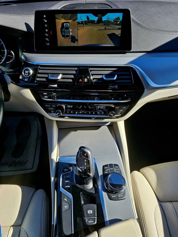 2017 BMW 5 Series 4dr Sdn 540i xDrive AWD - Photo #9