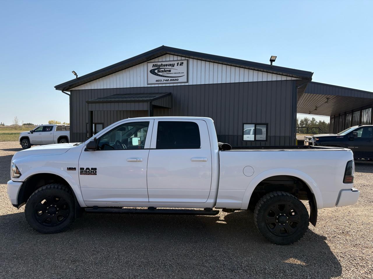2017 RAM 2500 4WD CREW CAB 149" LARAMIE