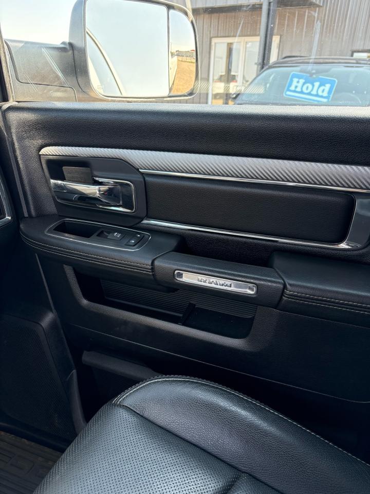 2017 RAM 2500 4WD CREW CAB 149" LARAMIE - Photo #8