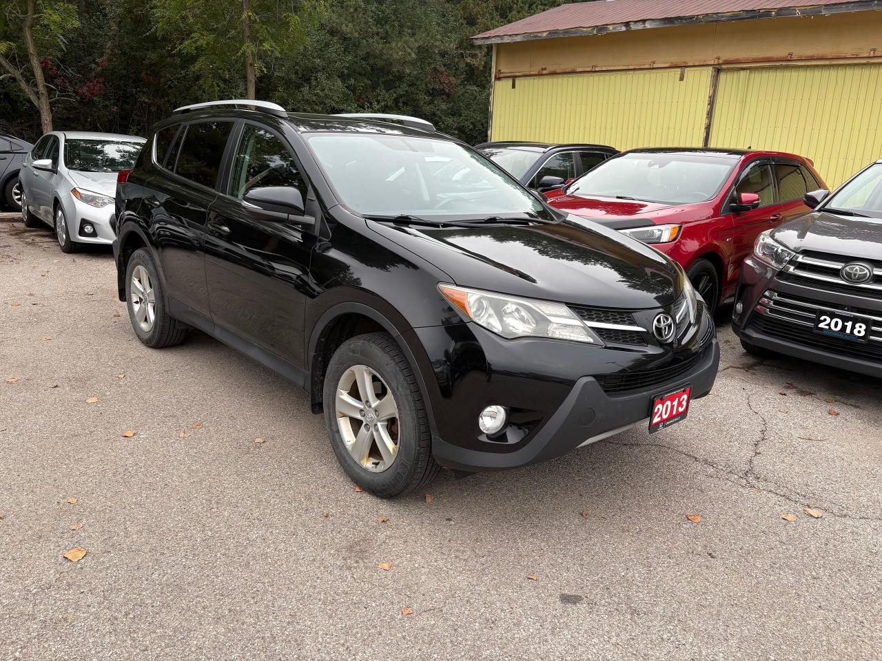 Used 2013 Toyota RAV4 XLE,SUNROOF,HEATED SEATS,SAFETY INCLUDED for sale in Richmond Hill, ON