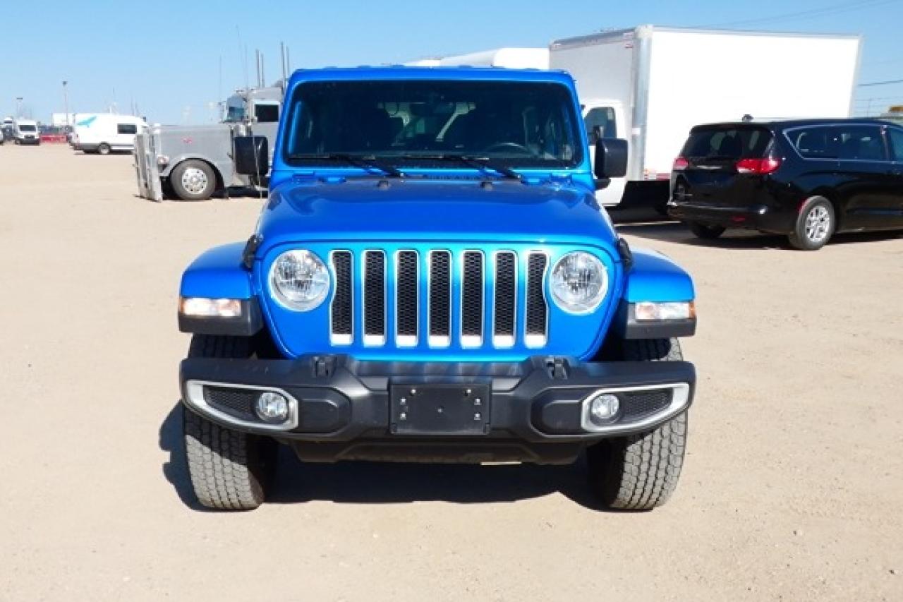 2023 Jeep Wrangler Sahara 4 Door 4x4 w/Htd cloth, NAV, BUC - Photo #3