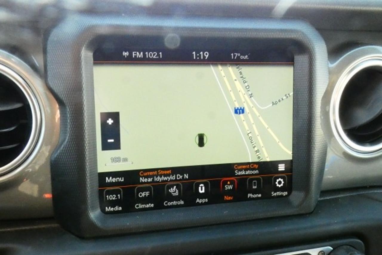 2023 Jeep Wrangler Sahara 4 Door 4x4 w/Htd cloth, NAV, BUC - Photo #14