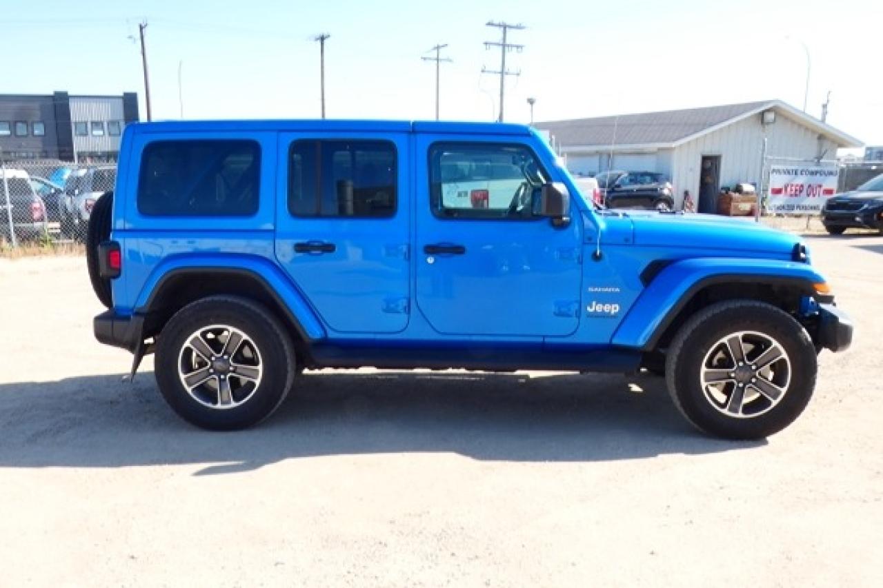 2023 Jeep Wrangler Sahara 4 Door 4x4 w/Htd cloth, NAV, BUC - Photo #5