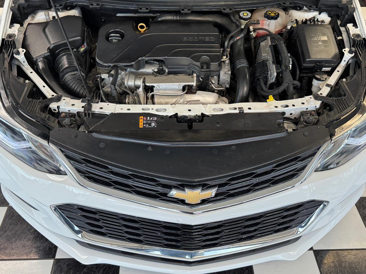 2018 Chevrolet Cruze LT+New Brakes+ApplePlay+Remote Start+CLEAN CARFAX Photo72