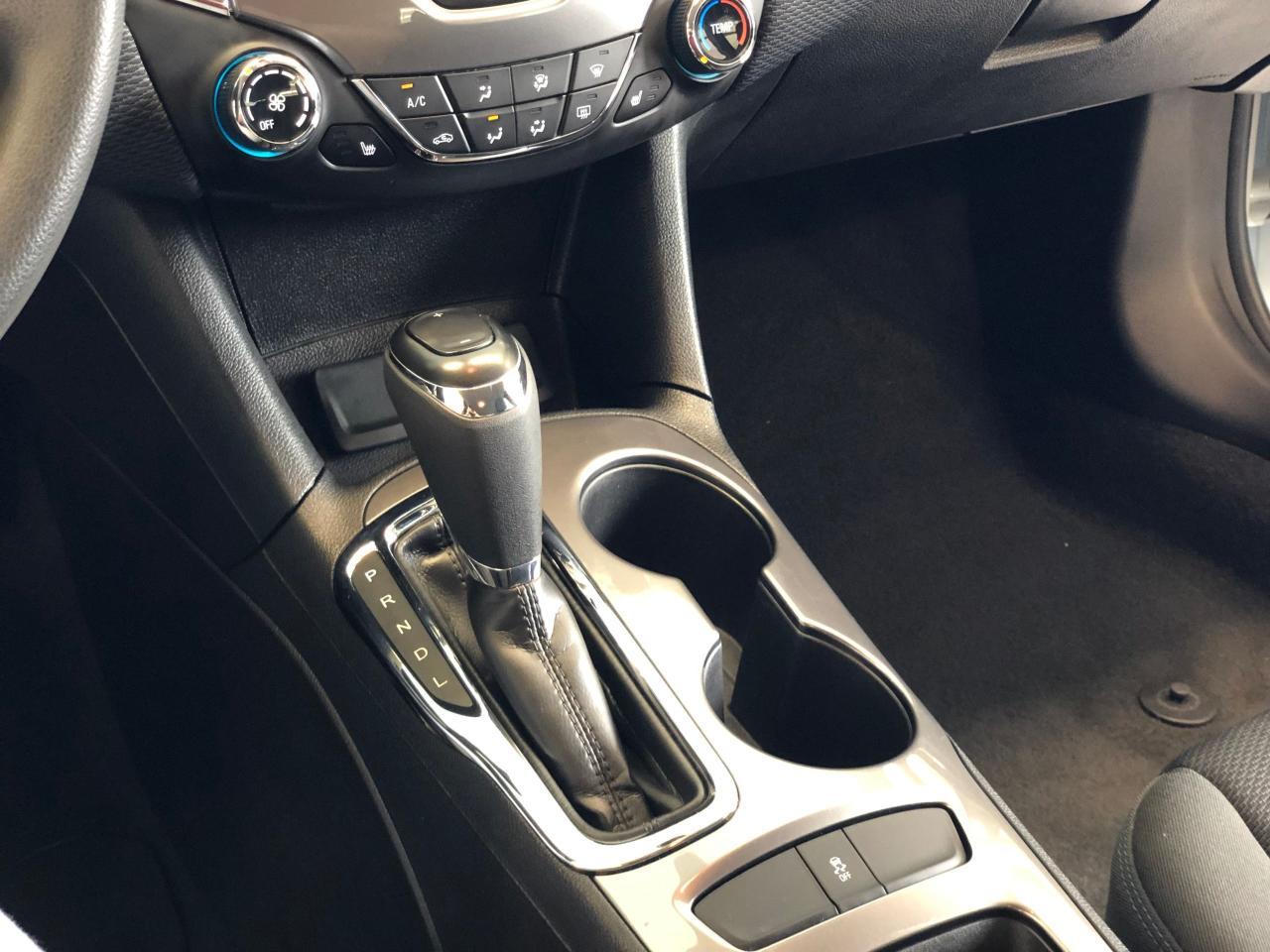 2018 Chevrolet Cruze LT+New Brakes+ApplePlay+Remote Start+CLEAN CARFAX Photo30