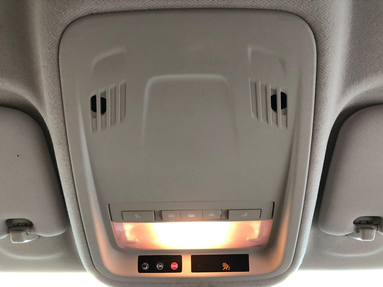 2018 Chevrolet Cruze LT+New Brakes+ApplePlay+Remote Start+CLEAN CARFAX Photo43