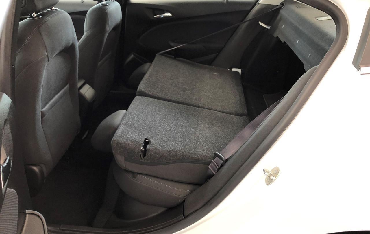 2018 Chevrolet Cruze LT+New Brakes+ApplePlay+Remote Start+CLEAN CARFAX - Photo #22