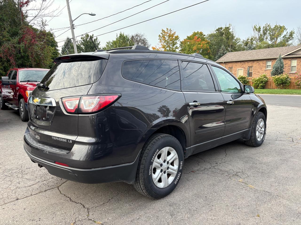 2016 Chevrolet Traverse LS - Photo #6