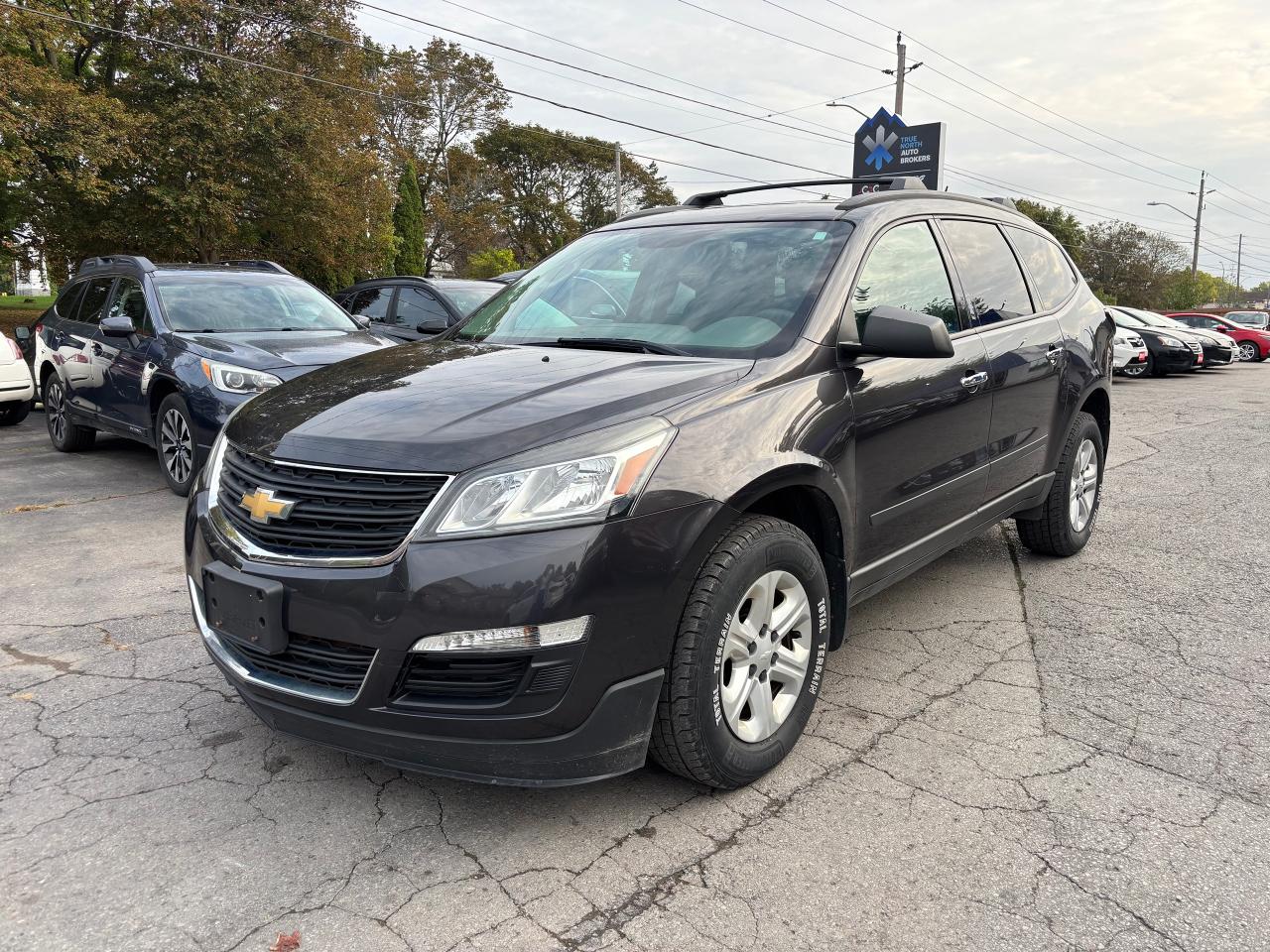 2016 Chevrolet Traverse LS - Photo #4