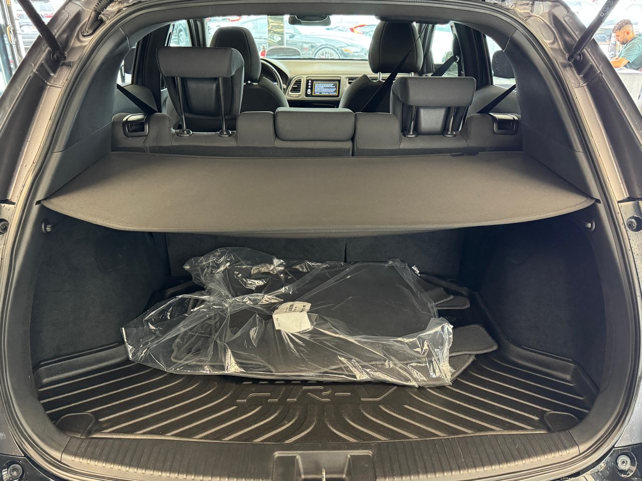 2019 Honda HR-V Sport AWD+ApplePlay+Remote Start+ACCIDENT FREE Photo25