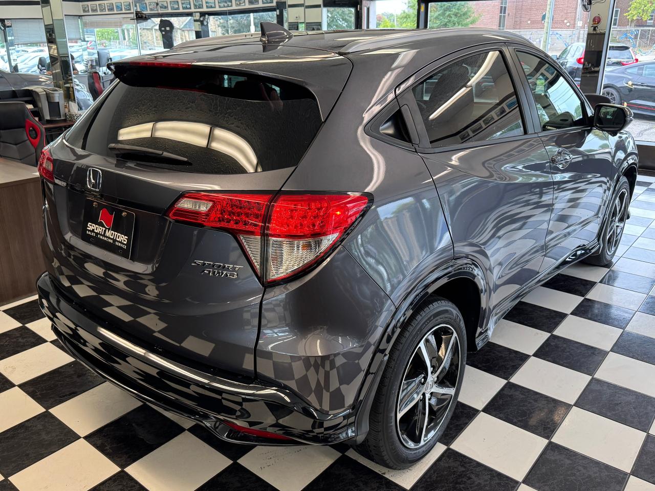 2019 Honda HR-V Sport AWD+ApplePlay+Remote Start+ACCIDENT FREE Photo8
