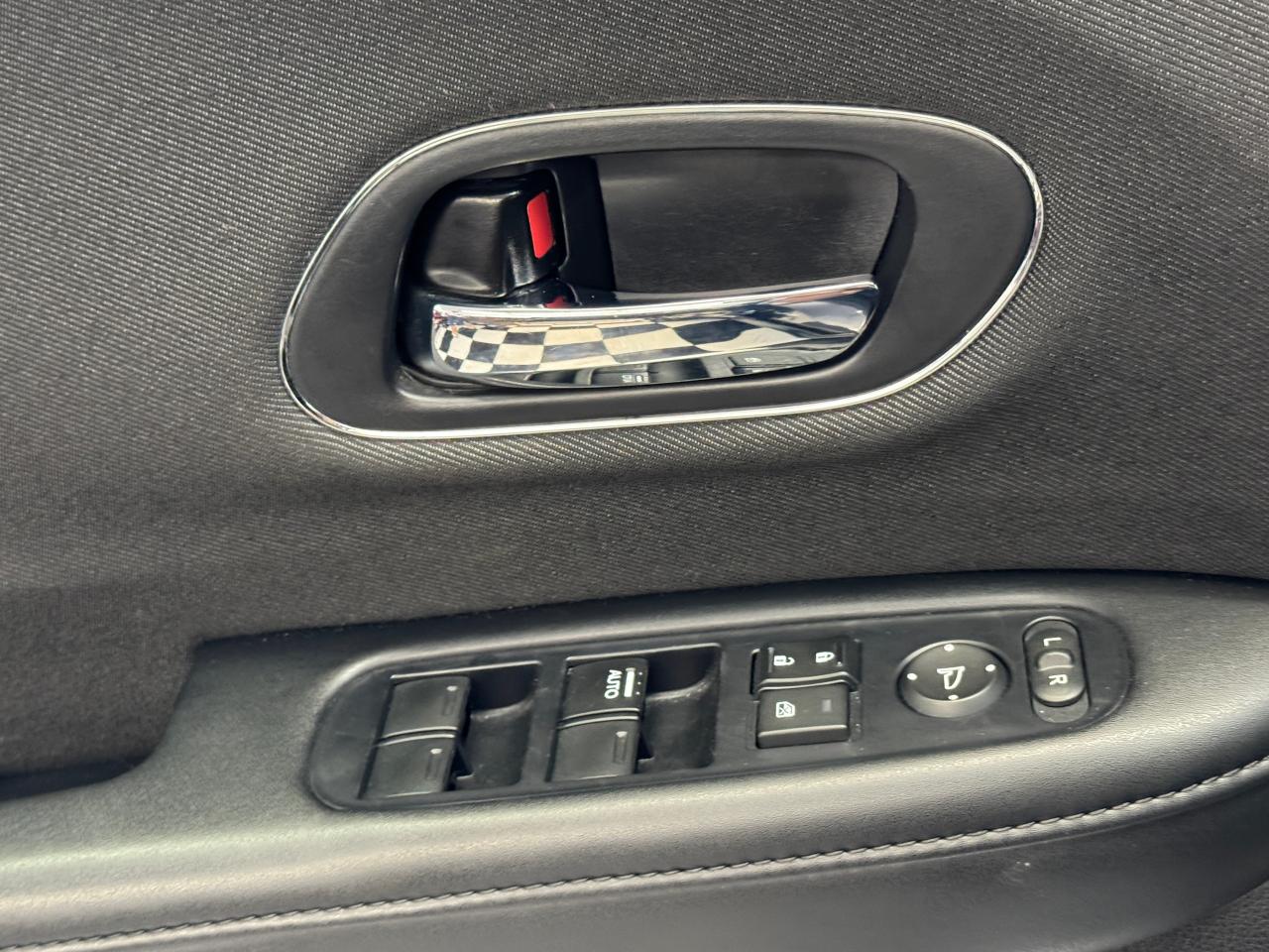 2019 Honda HR-V Sport AWD+ApplePlay+Remote Start+ACCIDENT FREE Photo105